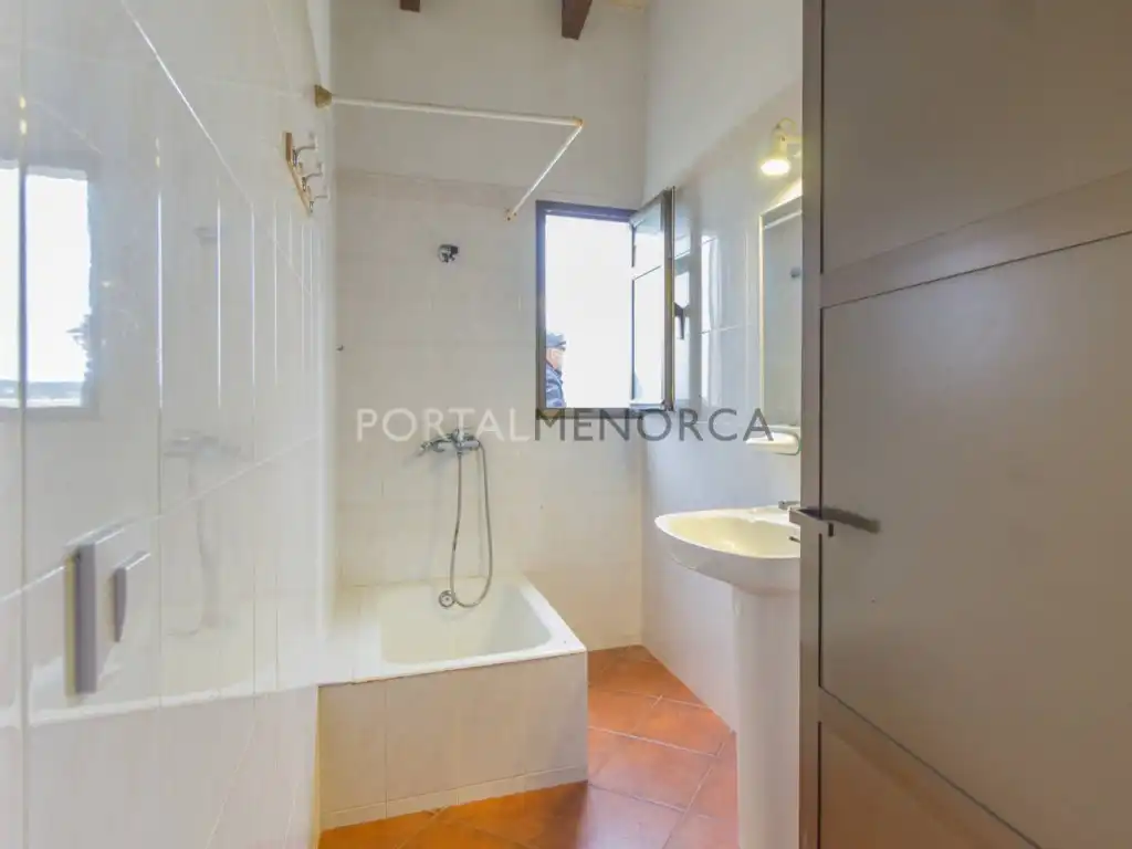 Baño de Finca rústica en venta en Ciutadella de Menorca con Jardín privado