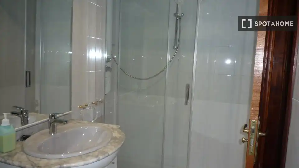 Zimmer in Alisal - San Román