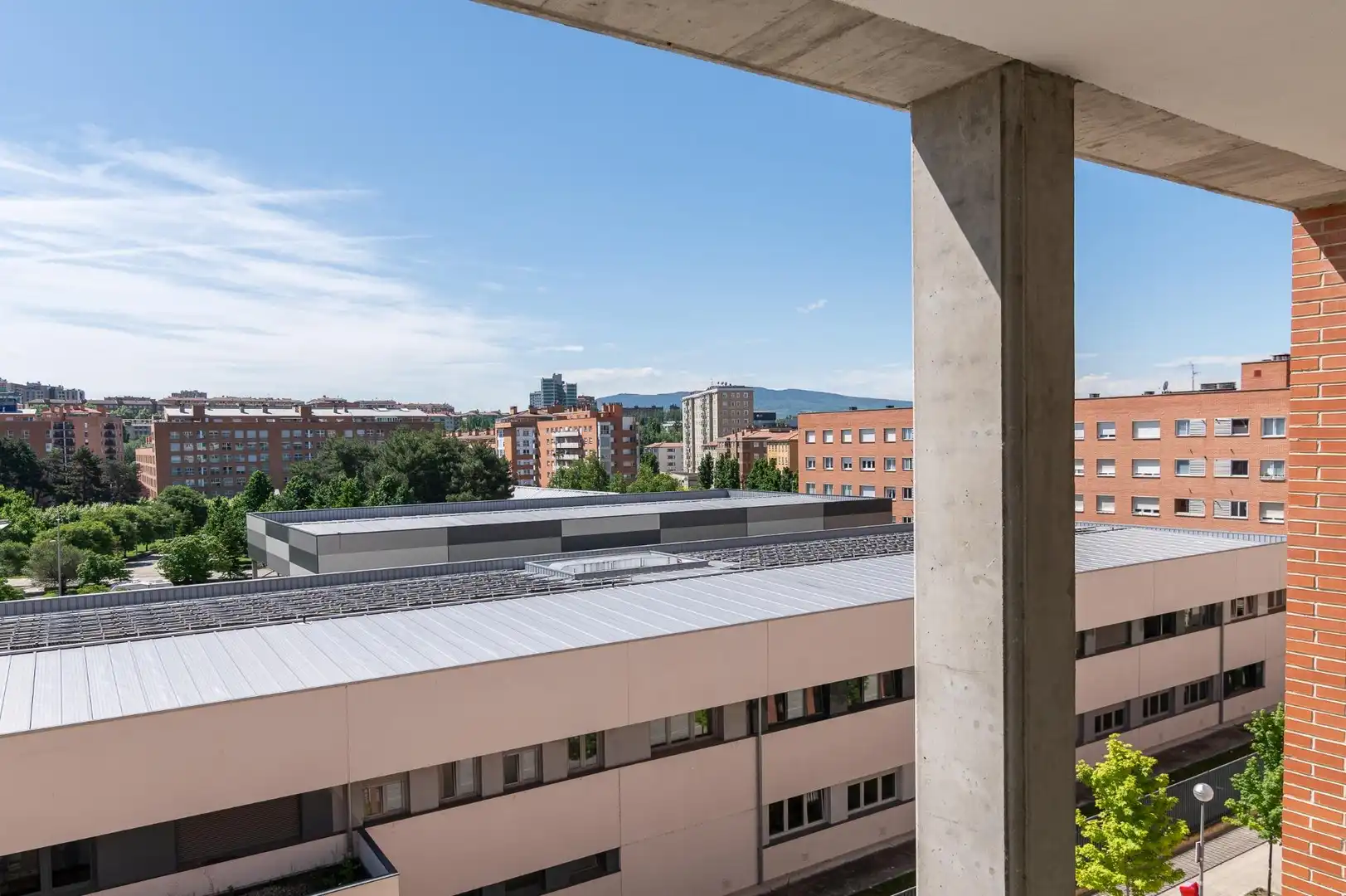 Vista exterior de Pis en venda en  Pamplona / Iruña amb Calefacció, Parquet i Traster