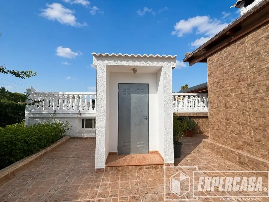 Terraza de Casa o chalet en venta en Llíria con Aire acondicionado, Trastero y Piscina
