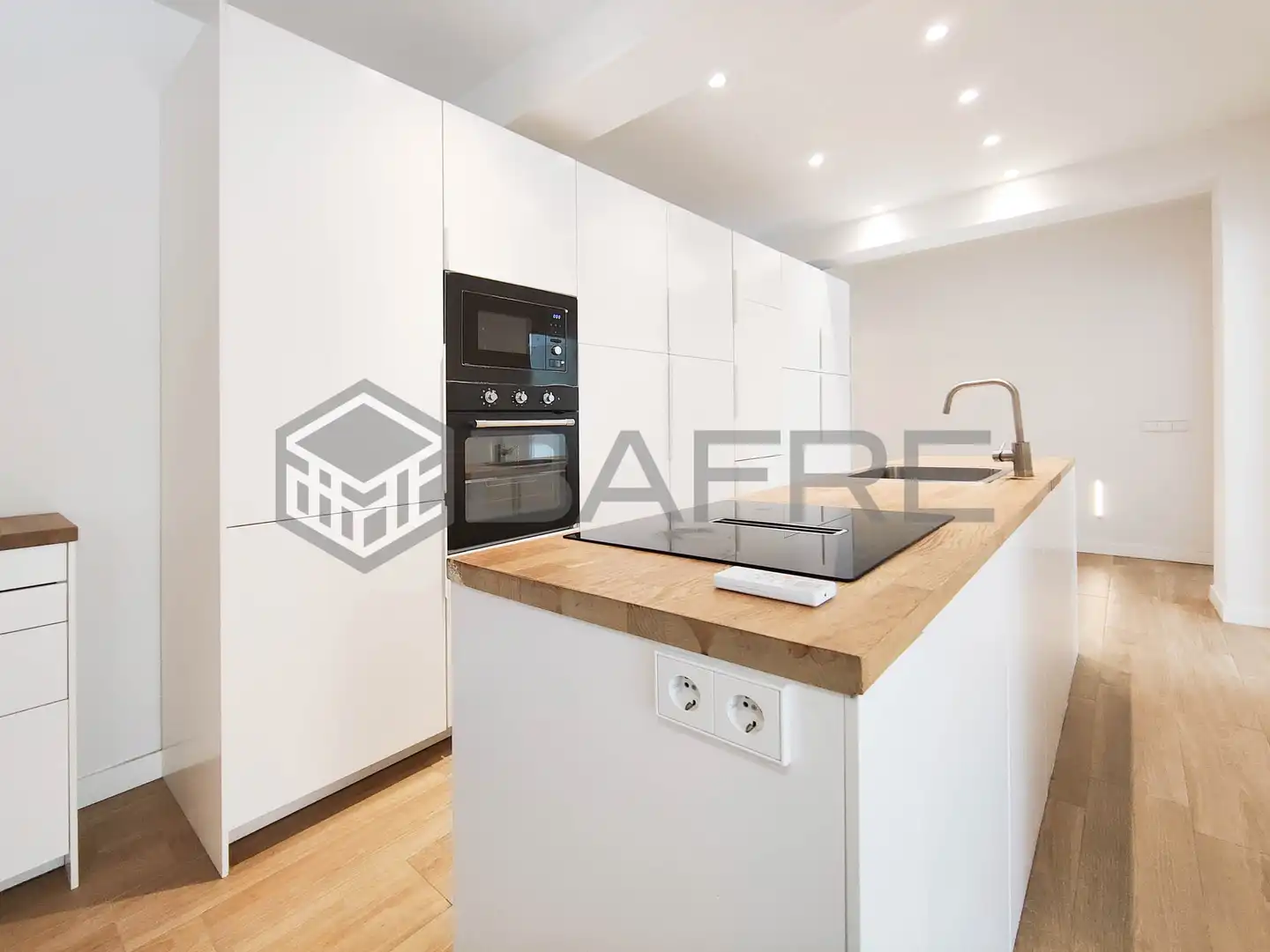 Flat for rent in Calle Doctor Esquerdo, Estrella