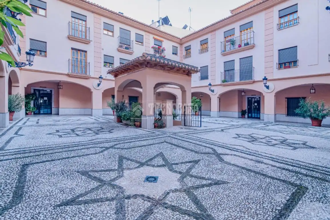 Außenansicht von Wohnung zum Verkauf in Granada mit Heizung