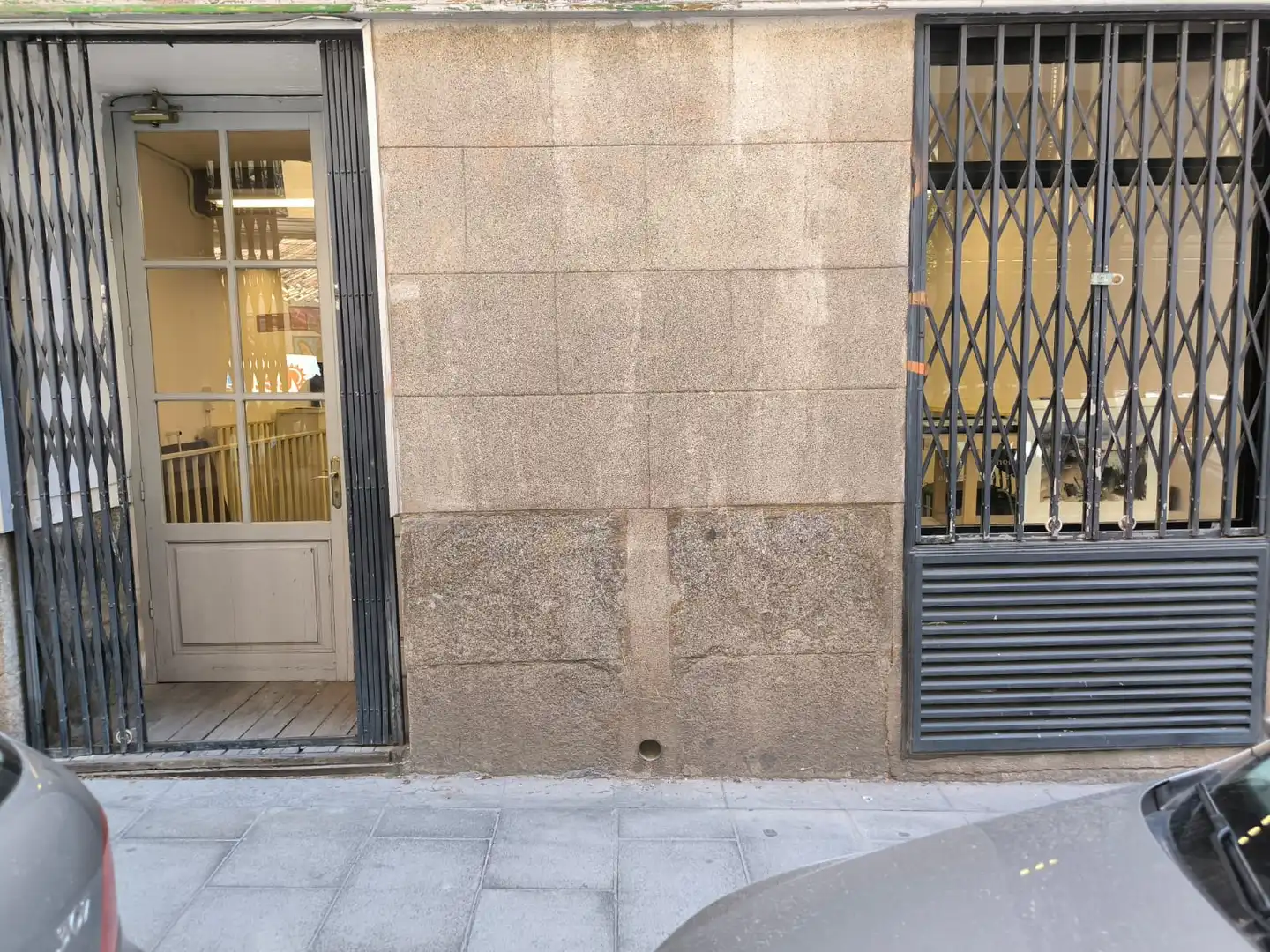 Vista exterior de Local en venta en Madrid con Amueblado
