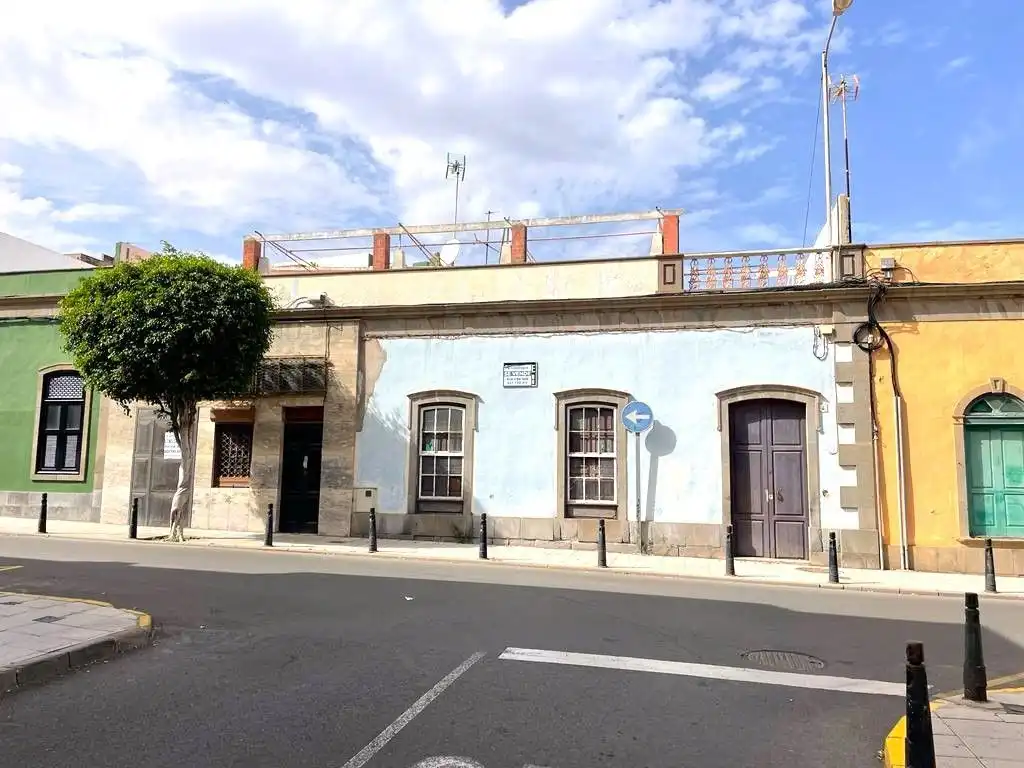 Vista exterior de Casa adosada en venta en Telde con Calefacción, Terraza y Trastero