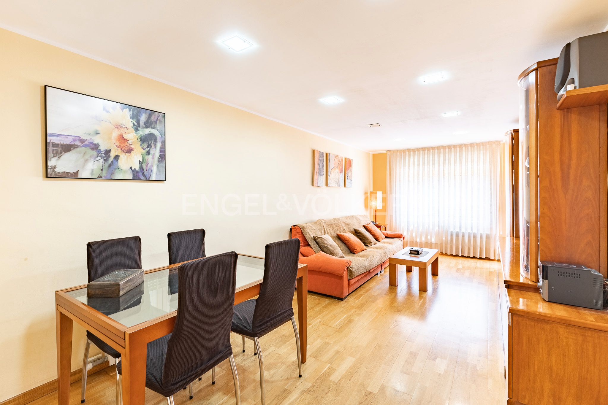 Living room of Apartment for sale in Sant Feliu de Llobregat  with Air Conditioner, Heating and Parquet flooring