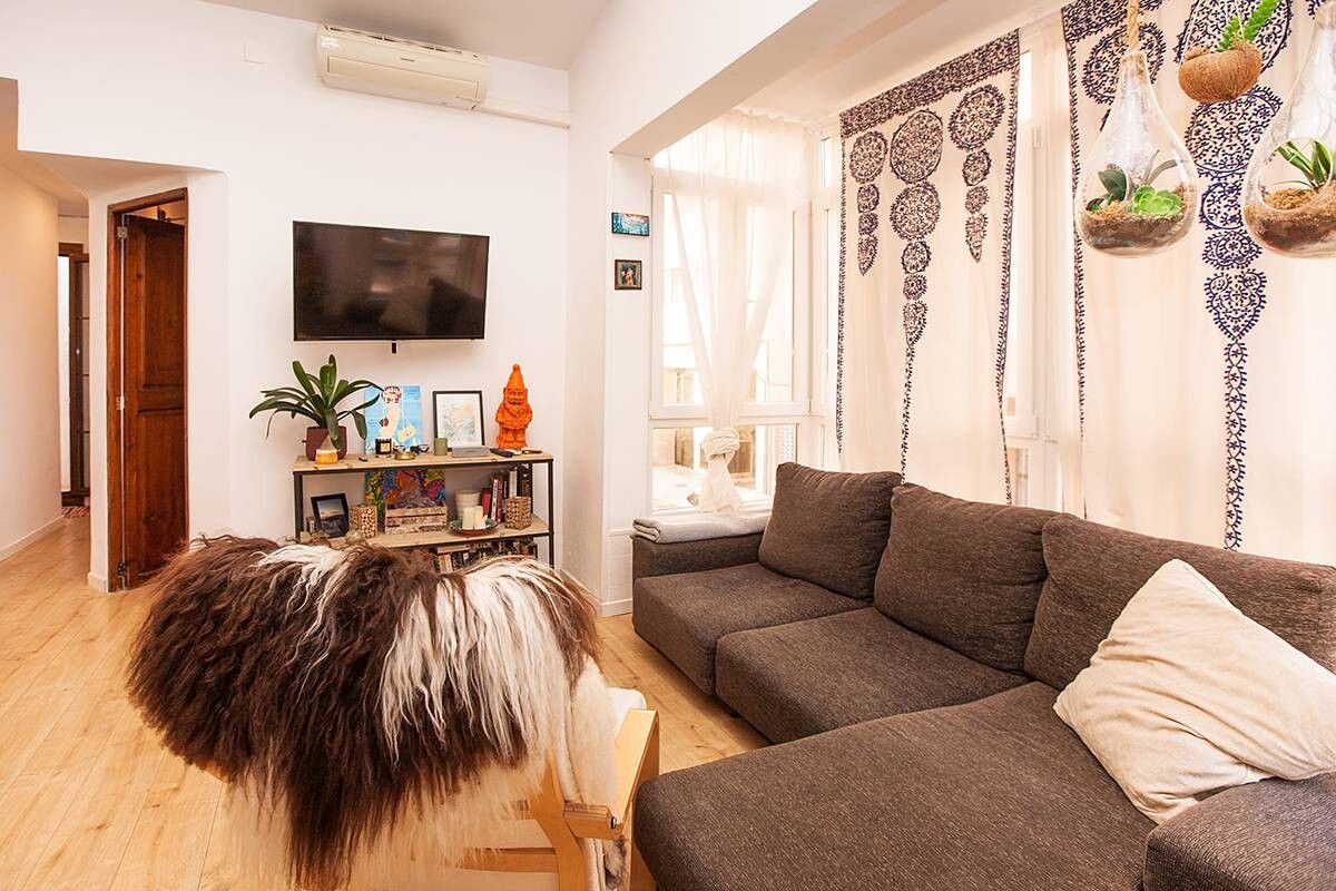 Sala d'estar de Apartament de lloguer en  Palma de Mallorca amb Terrassa i Moblat