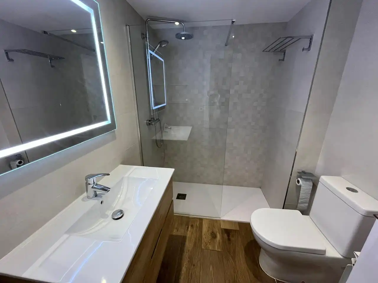 Baño de Piso en venta en Zaragoza con Aire acondicionado, Calefacción y Parquet