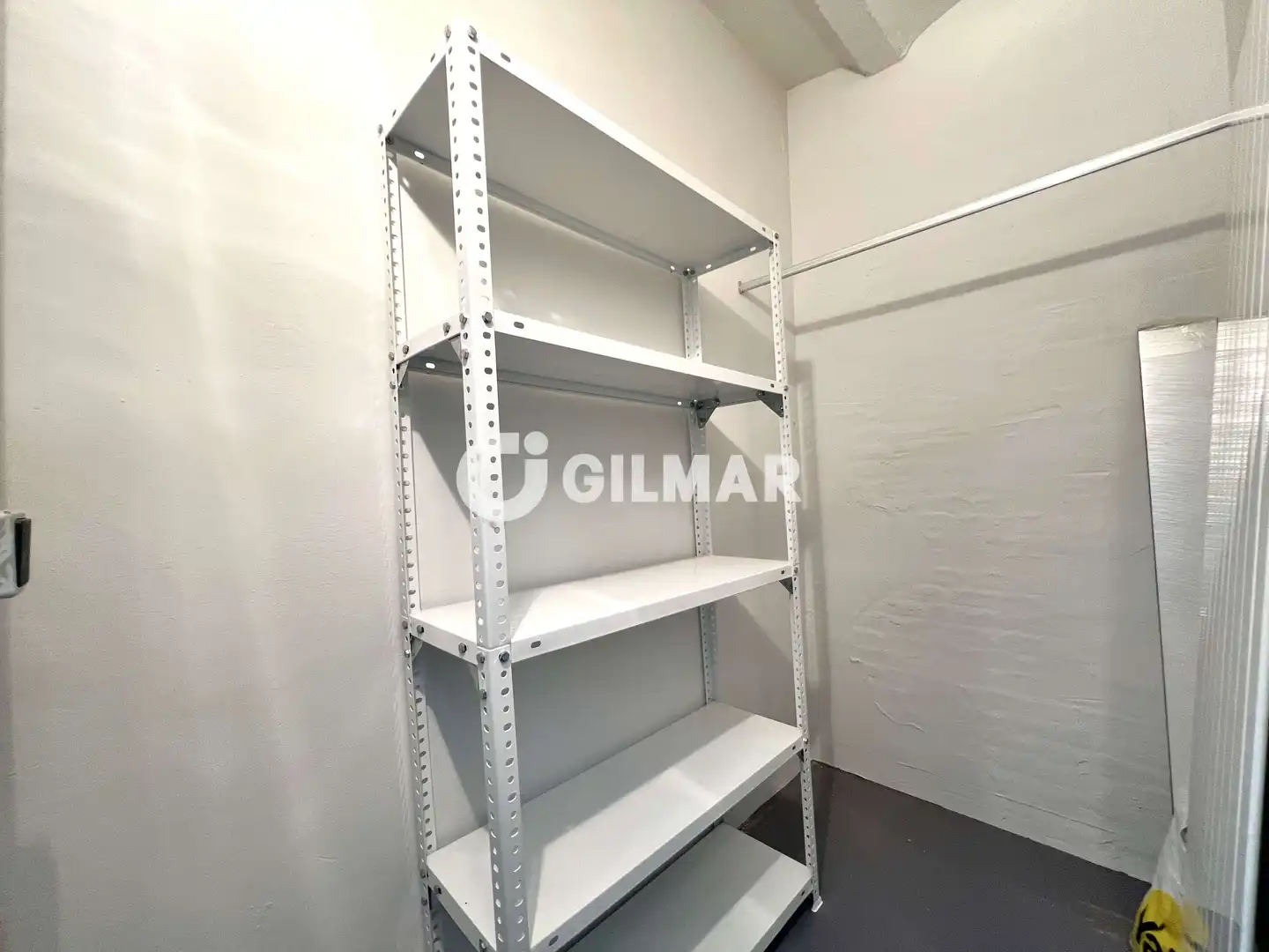 Piso en venta en Madrid con Calefacción y Jardín privado