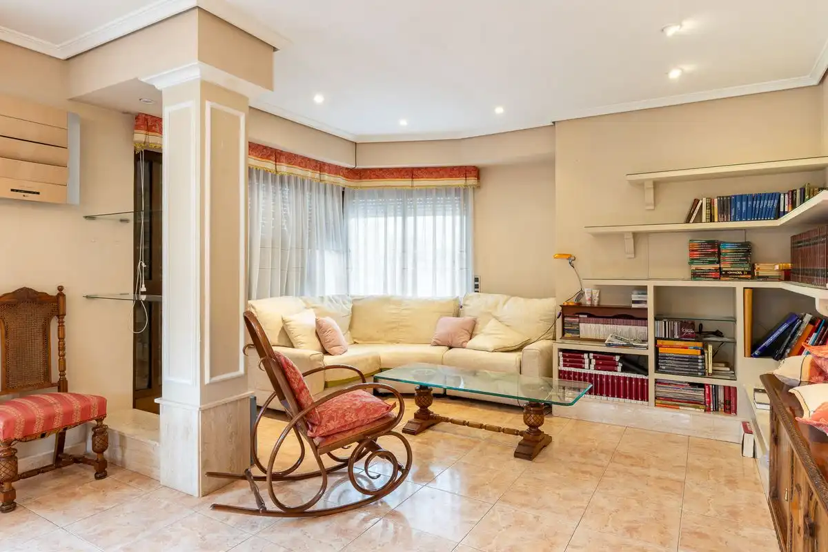 Living room of Houses for sale in Torrent  with Air Conditioner, Heating and Private garden