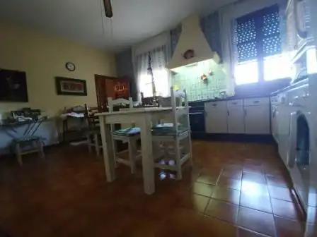 Cocina de Casa o chalet en venta en Zuheros con Calefacción, Jardín privado y Terraza