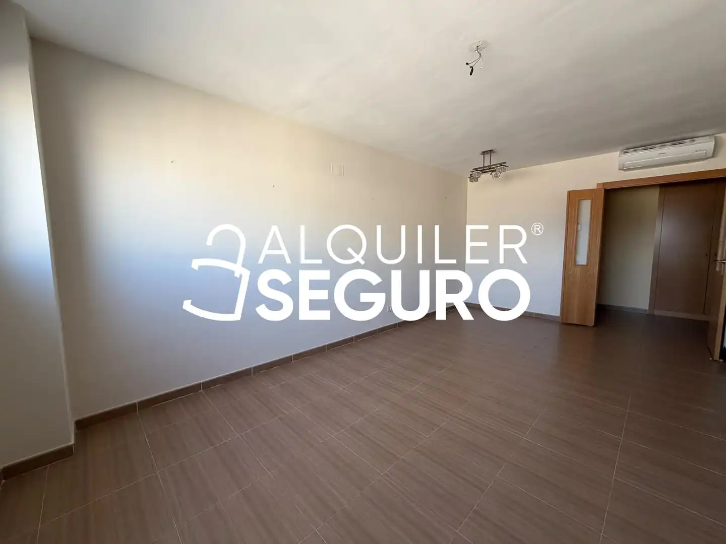 Sala de estar de Piso de alquiler en Rivas-Vaciamadrid con Aire acondicionado, Calefacción y Trastero