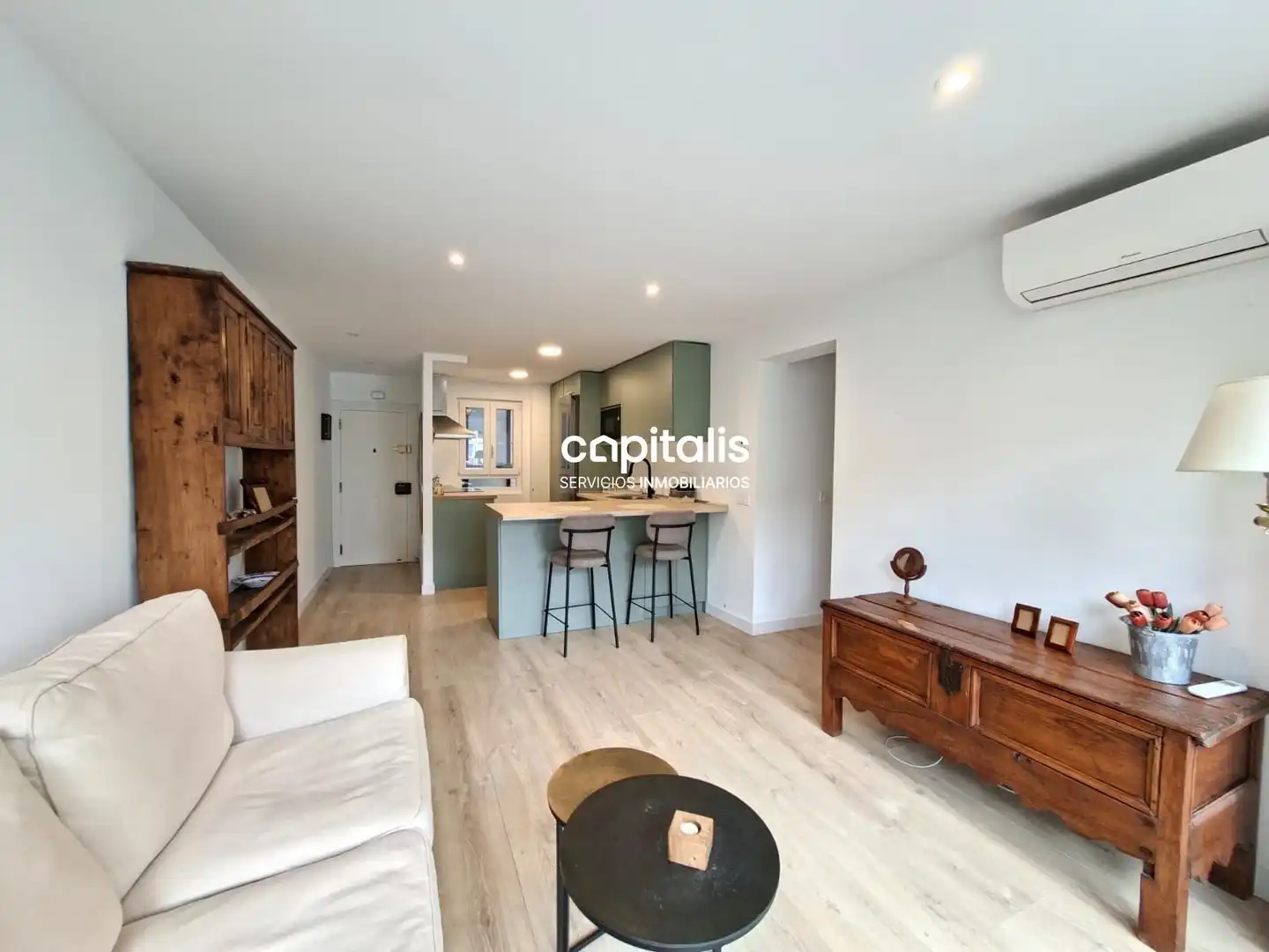 Bedroom of Flat for rent in Madrid  with Air Conditioner, Heating and Furnished
