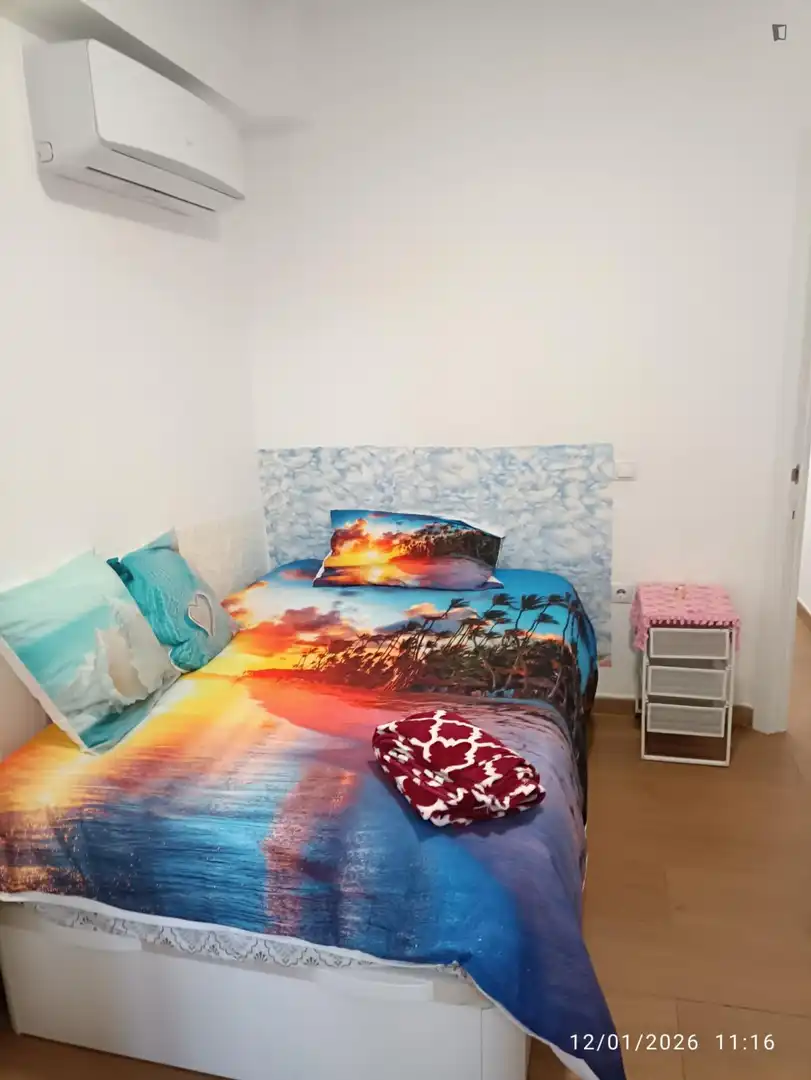 Habitación de Casa o chalet para compartir en  Madrid Capital con Aire acondicionado, Calefacción y Amueblado