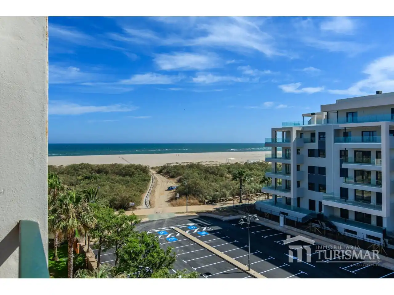 Vista exterior de Apartamento en venta en Ayamonte con Terraza, Amueblado y Piscina comunitaria