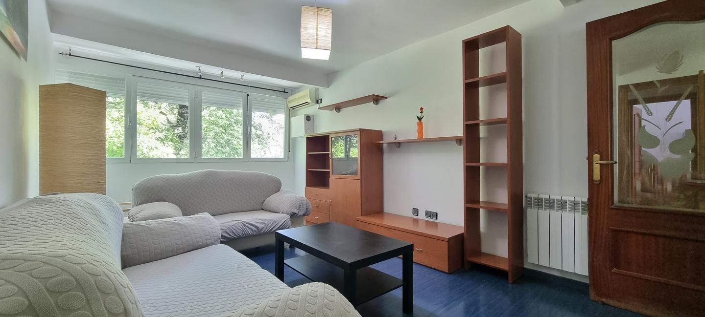 Living room of Flat for sale in Leganés  with Air Conditioner, Heating and Furnished