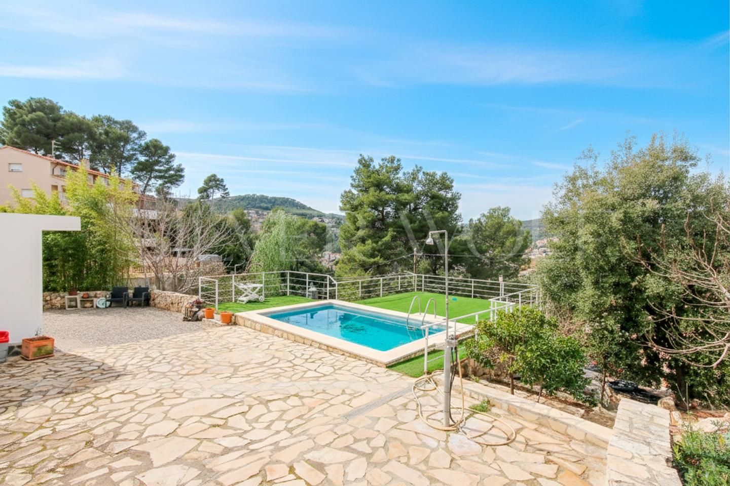 Houses for sale in Plaça París