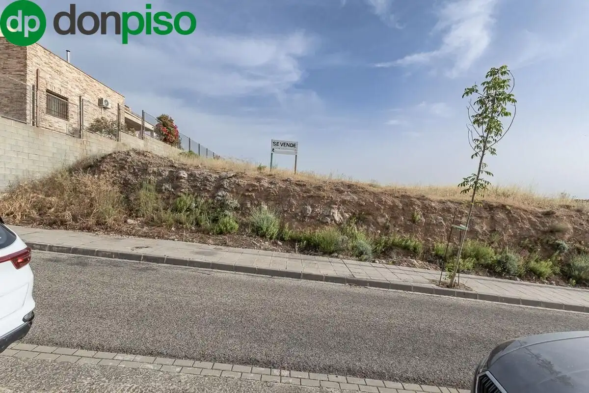 Residential for sale in Calle Pinos Puente, 20, Altos de la Zubia