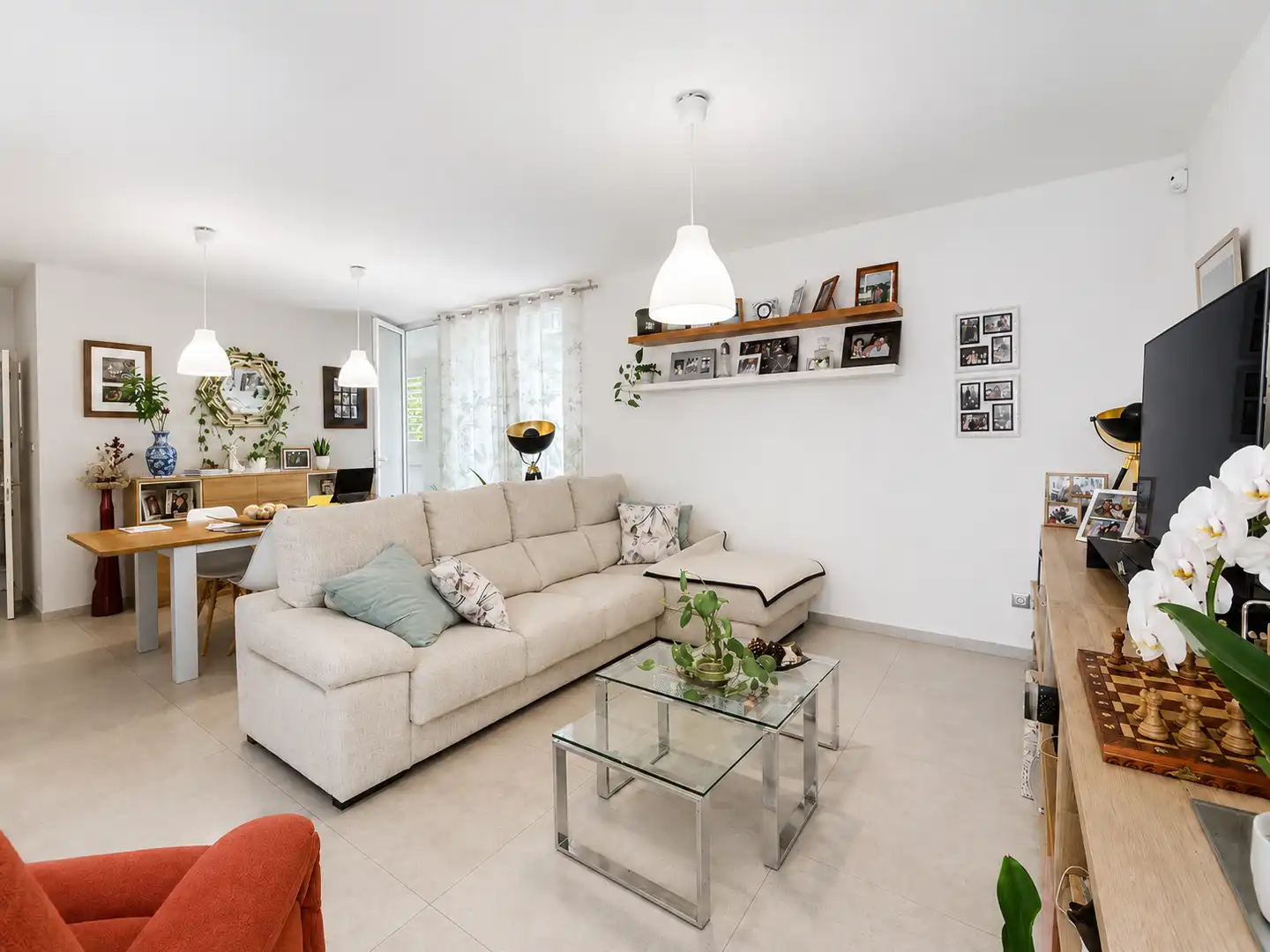 Sala d'estar de Casa o xalet en venda en Boadilla del Monte amb Calefacció, Jardí privat i Terrassa