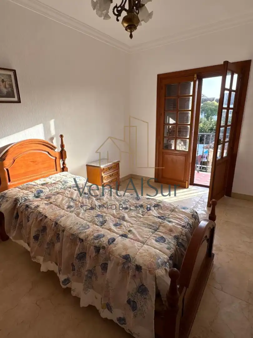 Bedroom of Houses for sale in Sanlúcar de Barrameda  with Private garden, Swimming Pool and Furnished