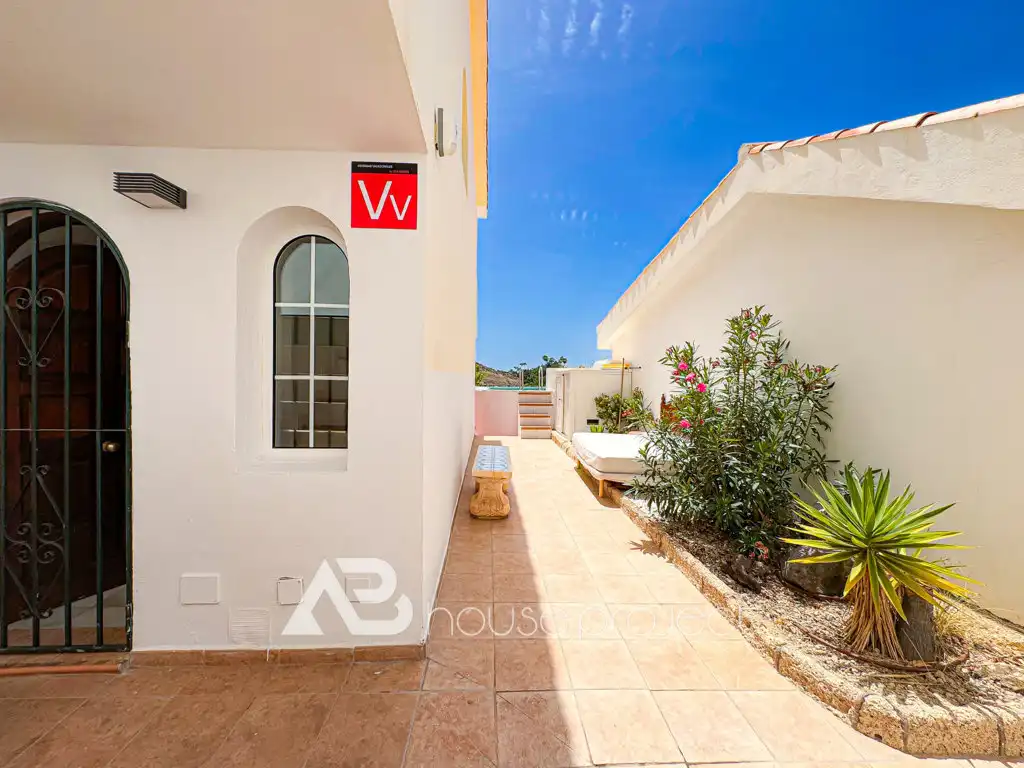 Chalet con piscina en venta en San Eugenio Alto, imagen 5