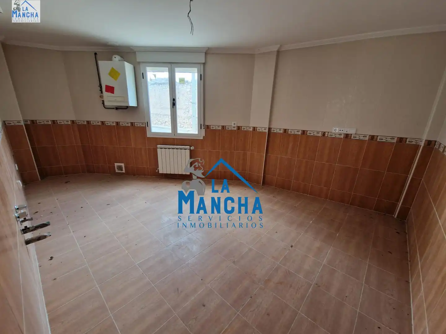 Casa adosada en venta en ROMMEL FERNANDEZ, Pedanías - Extrarradio