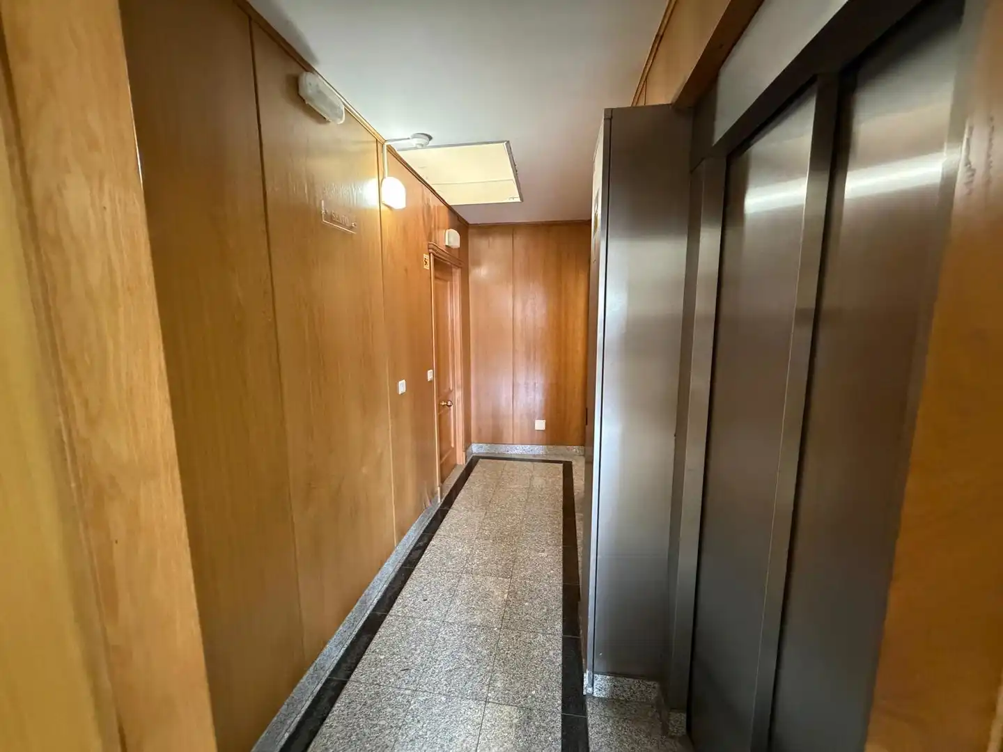 Oficina con ascensor en alquiler en Rúa Colón, imagen 18