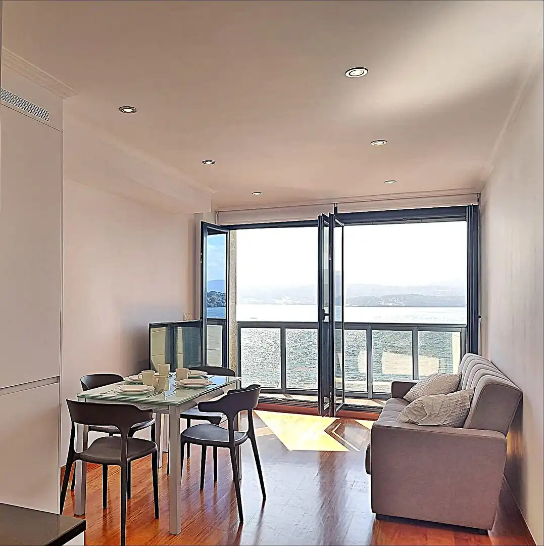 Comedor de Piso en venta en Rianxo con Terraza y Amueblado
