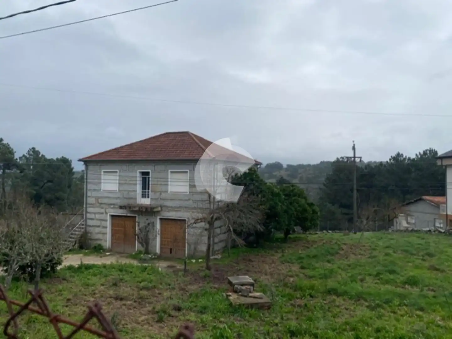 Houses for sale in Toén  with Private garden