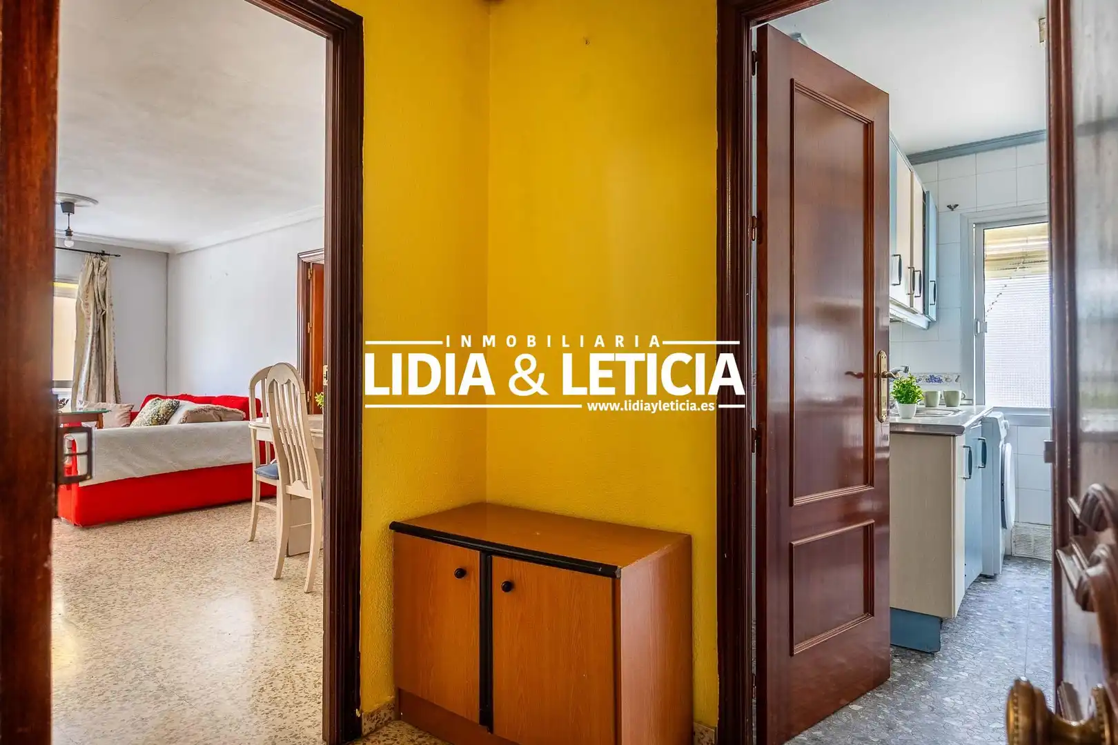 Flat for sale in Alcalá de Guadaira  with Air Conditioner, Terrace and Furnished