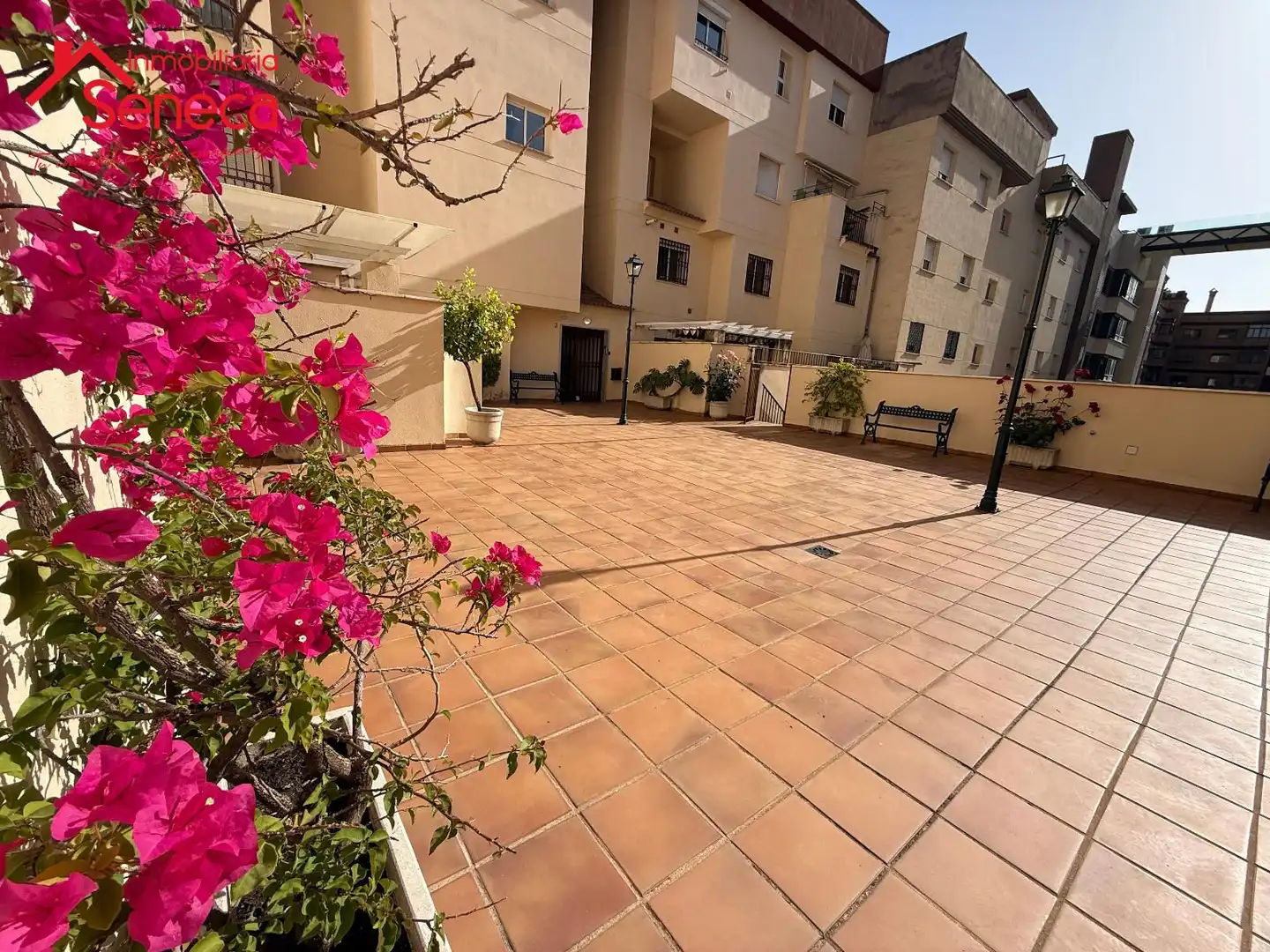 Vista exterior de Dúplex en venda en Córdoba amb Aire condicionat, Calefacció i Terrassa