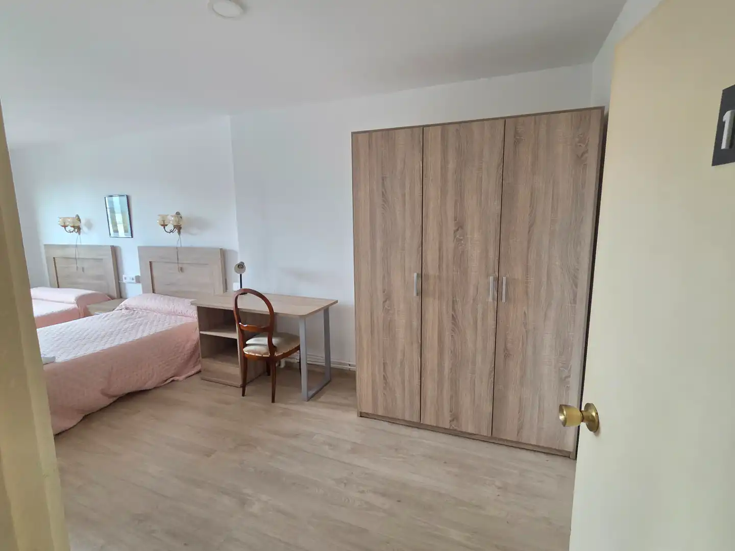 Gemischtgenutztes Gebäude zum Verkauf in Avenida Bos Aires 1, imagen 11
