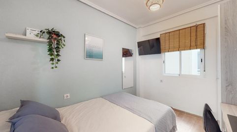 Foto 2 de Habitació a La Malva-rosa, Valencia Capital