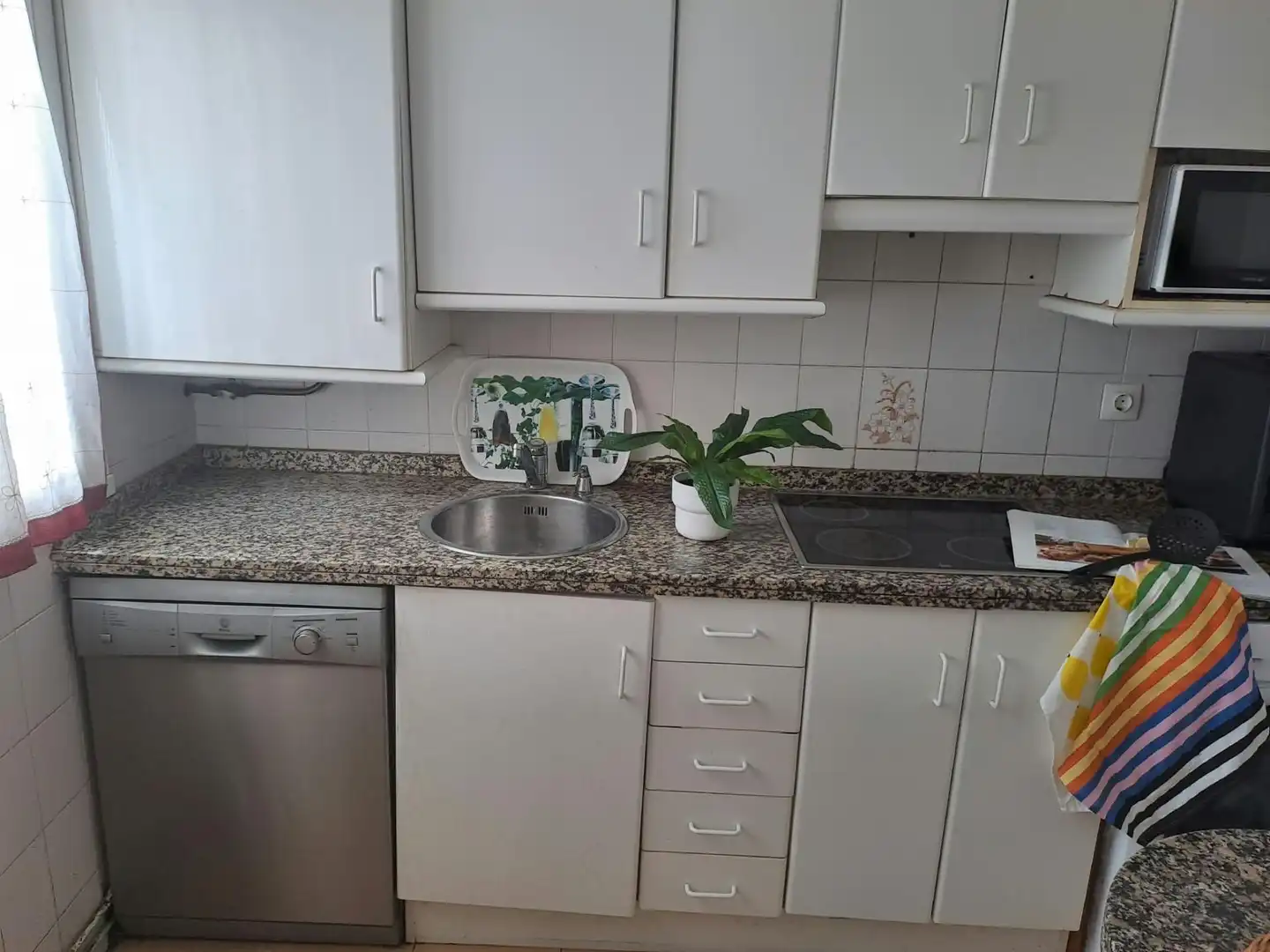 Cocina de Apartamento en venta en Oviedo  con Calefacción