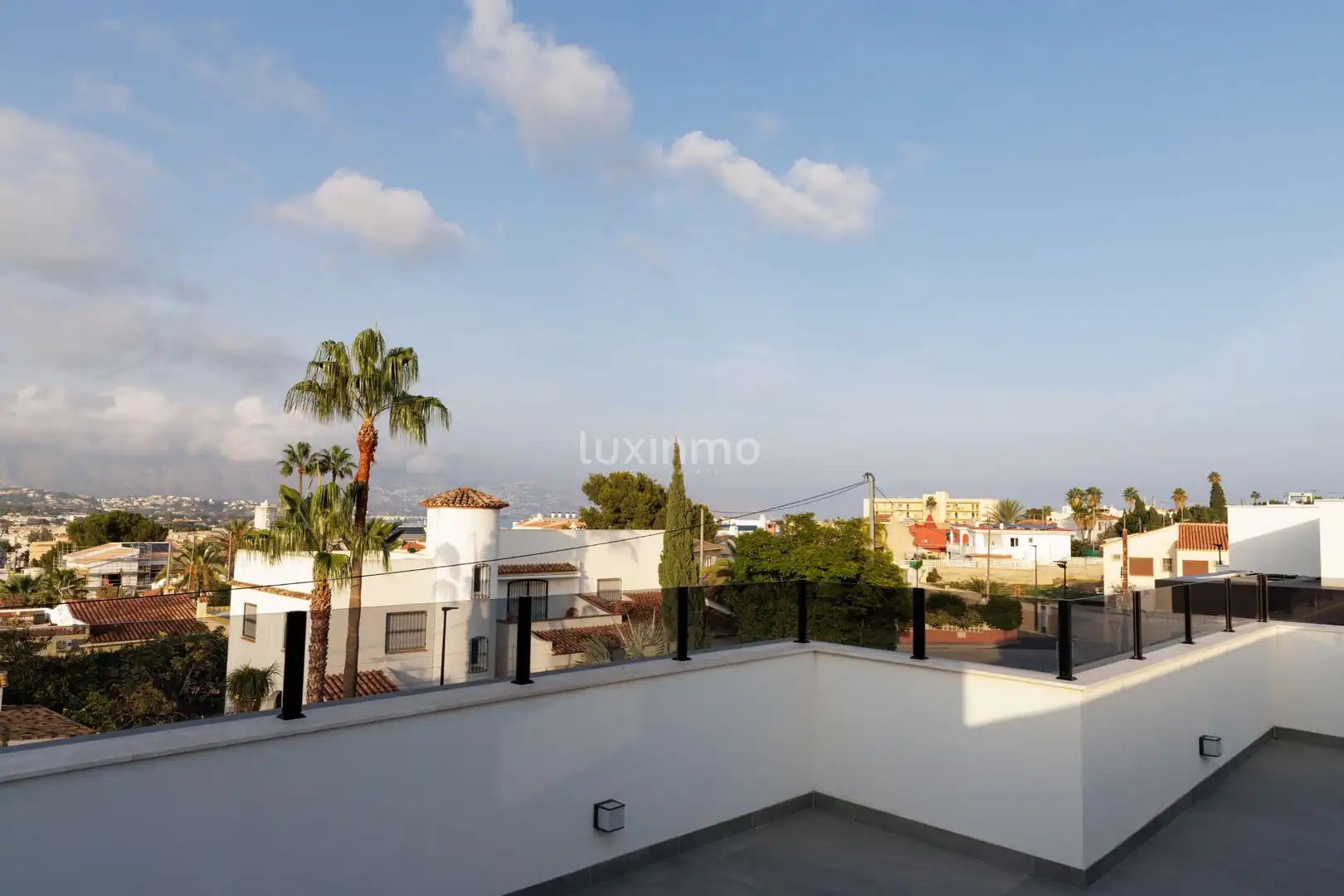 Casa aparellada amb terrassa en venda a L'Albir, imagen 4