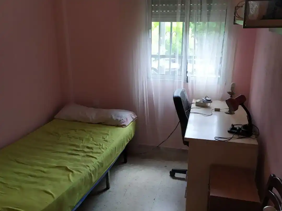 Schlafzimmer von Wohnung zur Miete in Macarena