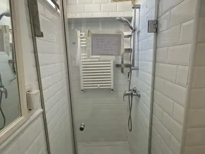 Baño de Piso para compartir en Madrid con Amueblado