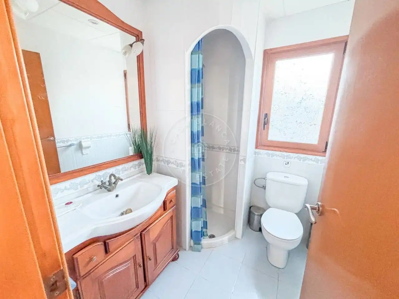 Badezimmer von Haus oder Chalet zum Verkauf in Lloret de Mar mit Heizung, Privatgarten und Abstellraum
