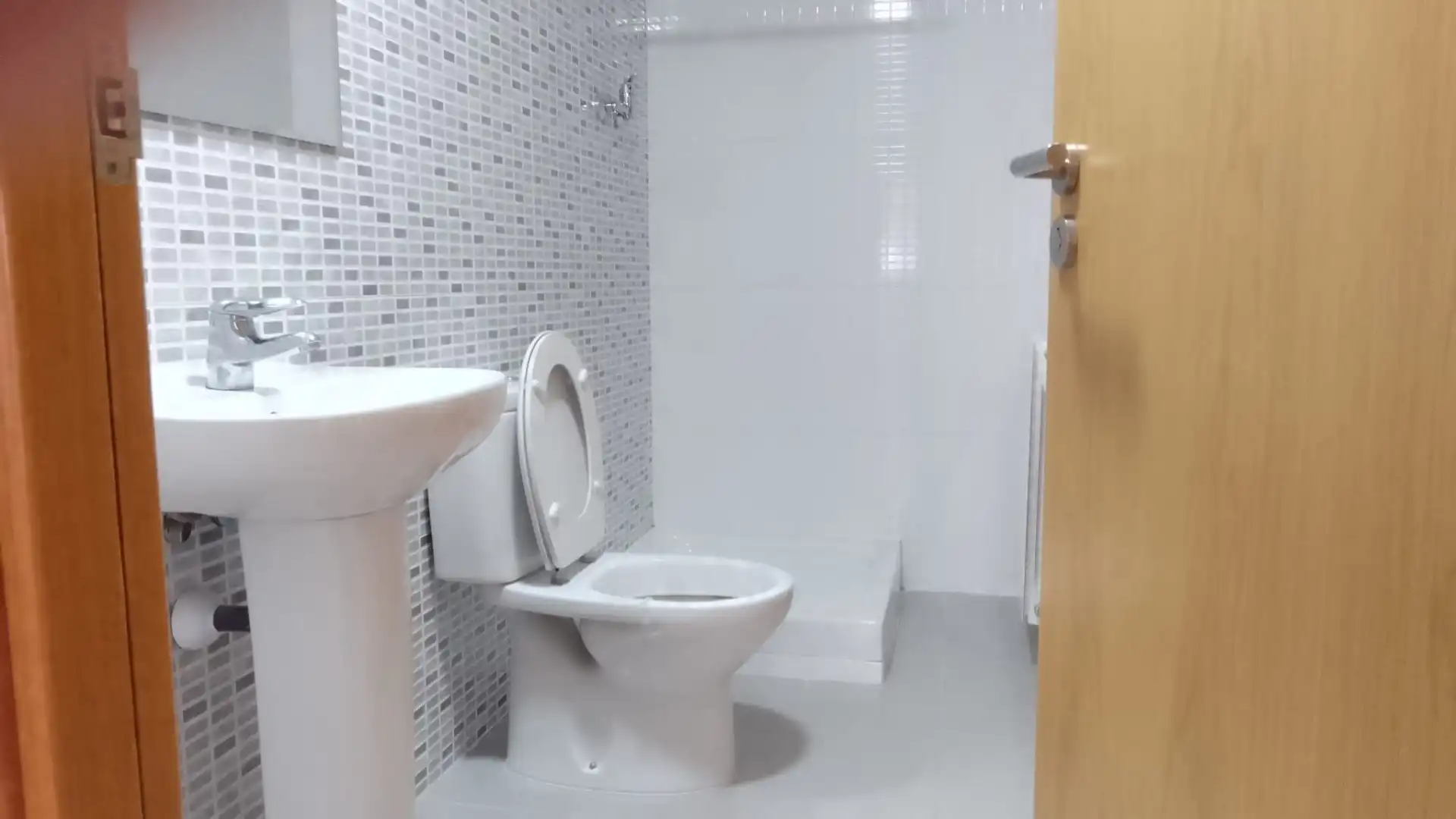 Badezimmer von Wohnung zum Verkauf in Sant Antoni de Vilamajor mit Abstellraum, Ofen und Balkon
