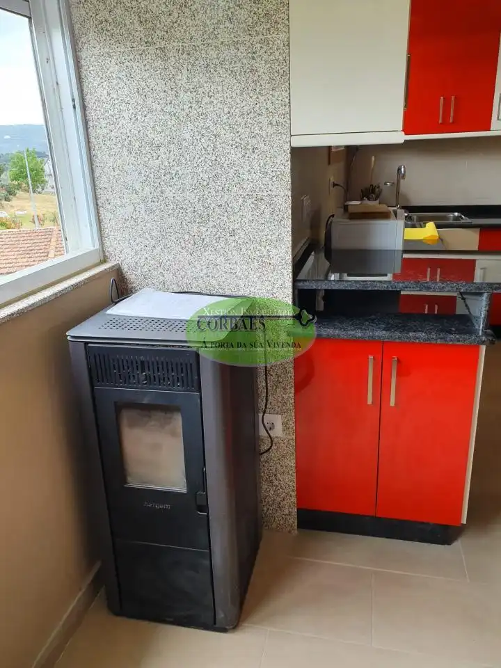 Cocina de Piso en venta en Celanova con Calefacción y Amueblado