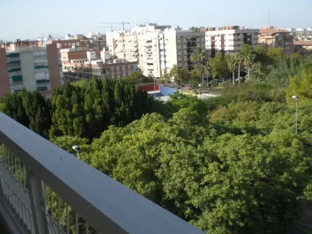Vista exterior de Piso para compartir en Centro