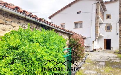 Vista exterior de Casa o xalet en venda en Guriezo amb Calefacció, Jardí privat i Terrassa