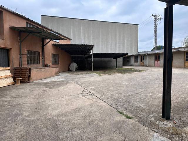 Nave industrial en Venta en Sant Celoni