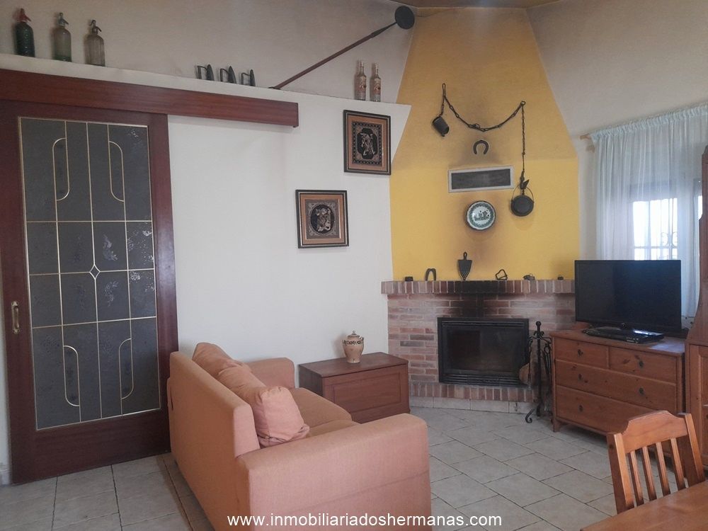 Sala d'estar de Finca rústica en venda en L'Ampolla