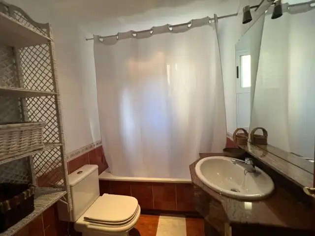 Bany de Àtic de lloguer en Puertollano amb Aire condicionat, Calefacció i Terrassa