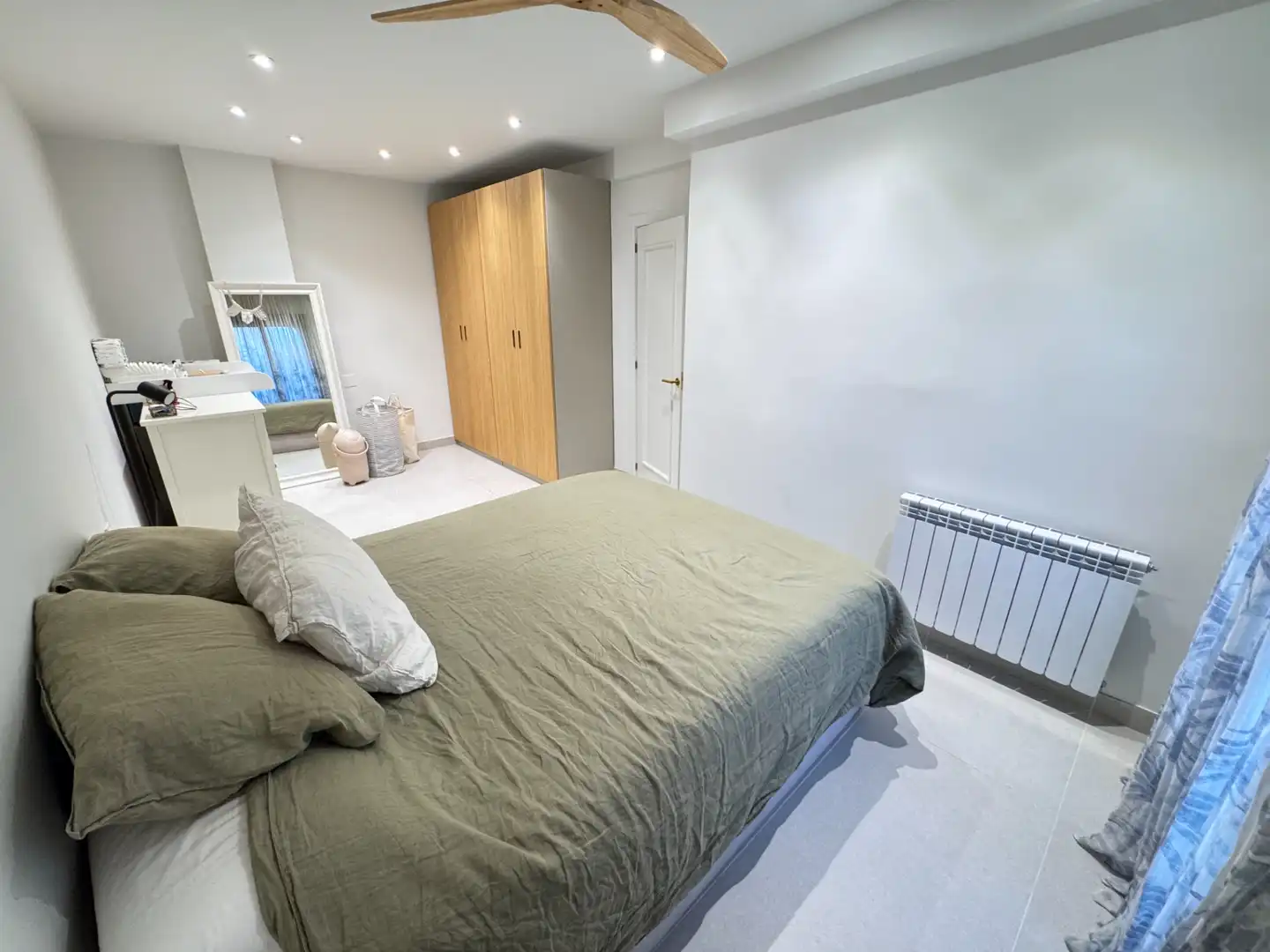 Habitación de Piso en venta en Cardedeu con Aire acondicionado, Calefacción y Terraza
