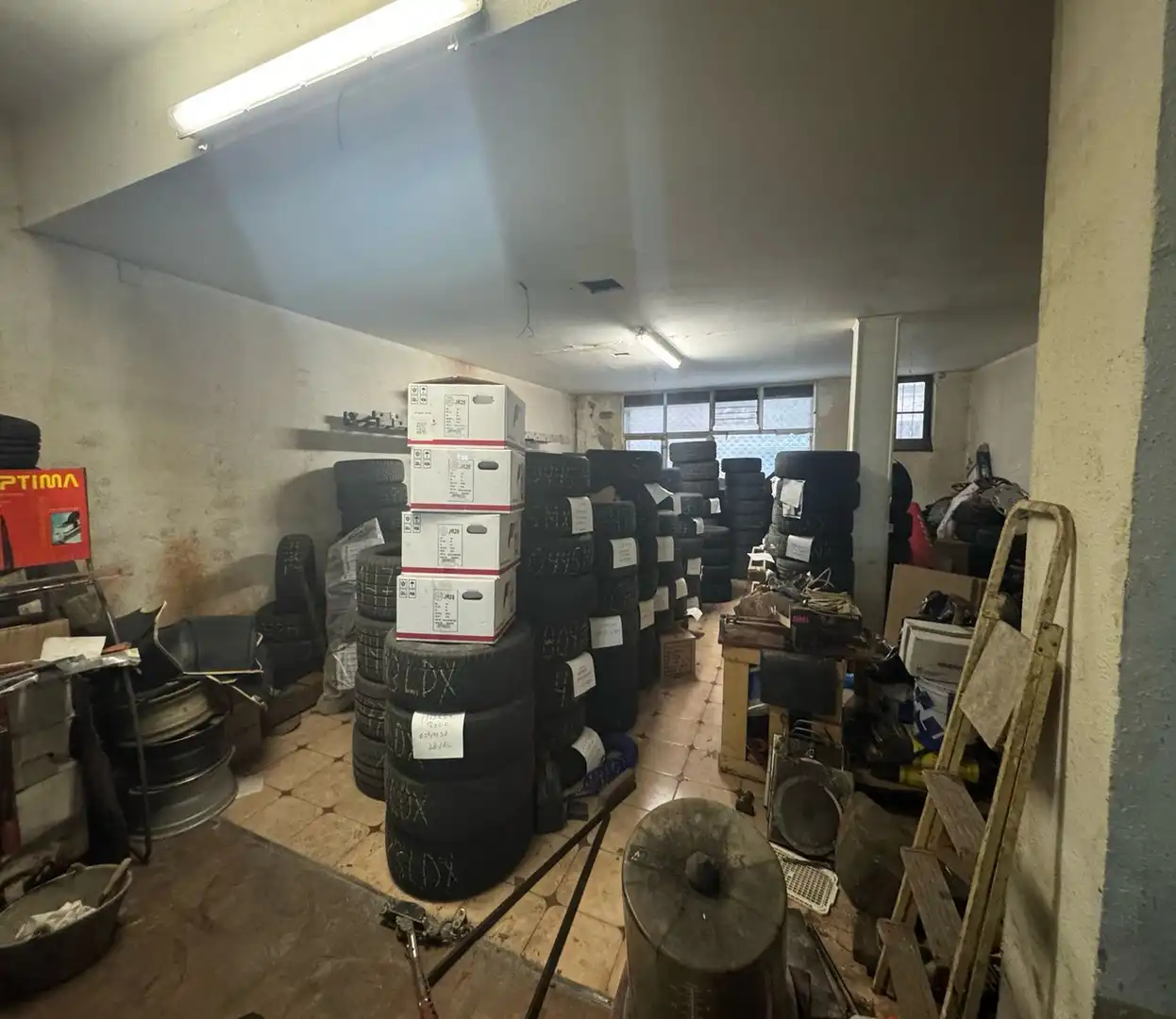 Local comercial en traspaso en Calle Álvaro de Albornoz, imagen 9