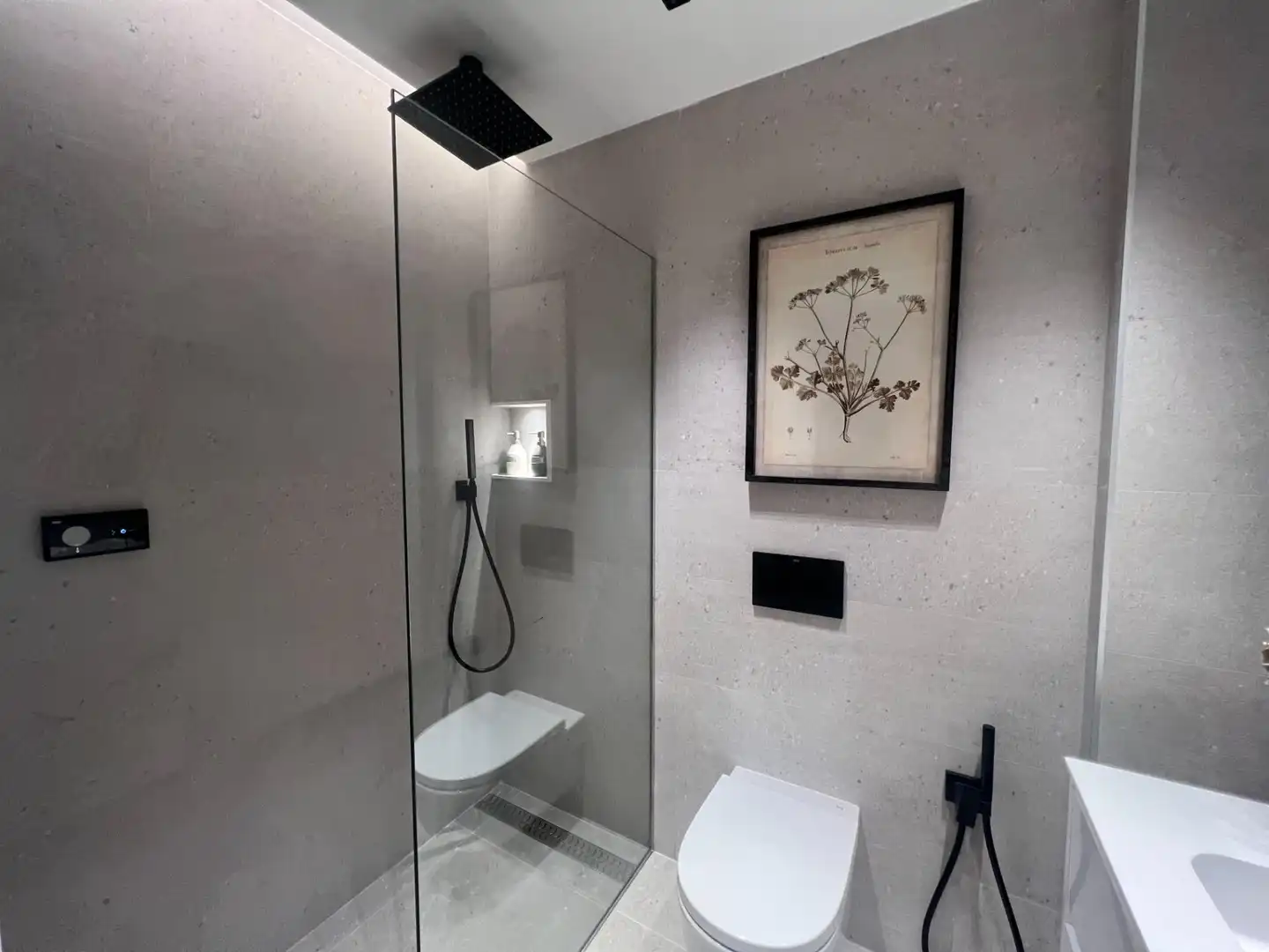 Baño de Apartamento de alquiler en León Capital  con Calefacción, Parquet y Amueblado