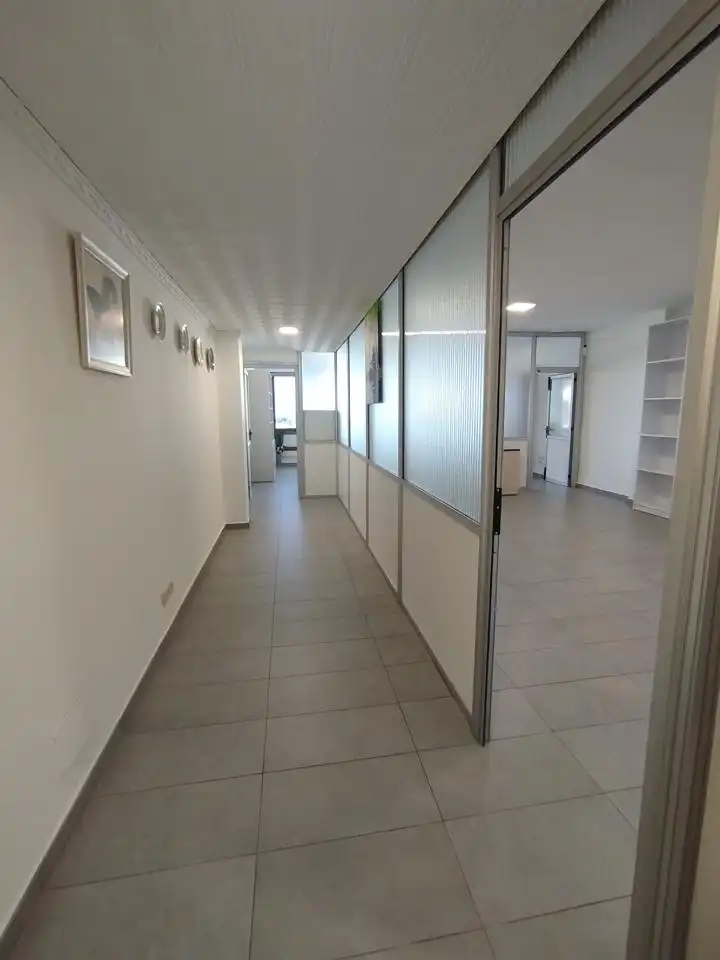 Oficina de alquiler en Avenida de Tirajana, Playa del Inglés