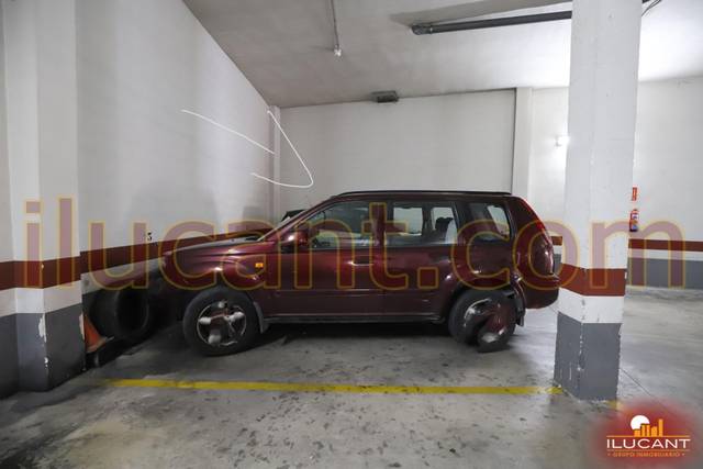 Garaje en Venta en Los Ángeles