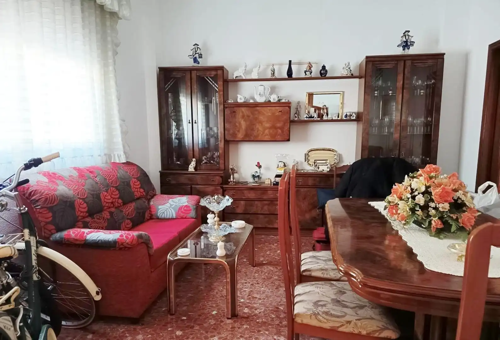 Sala d'estar de Casa o xalet en venda en Córdoba amb Aire condicionat